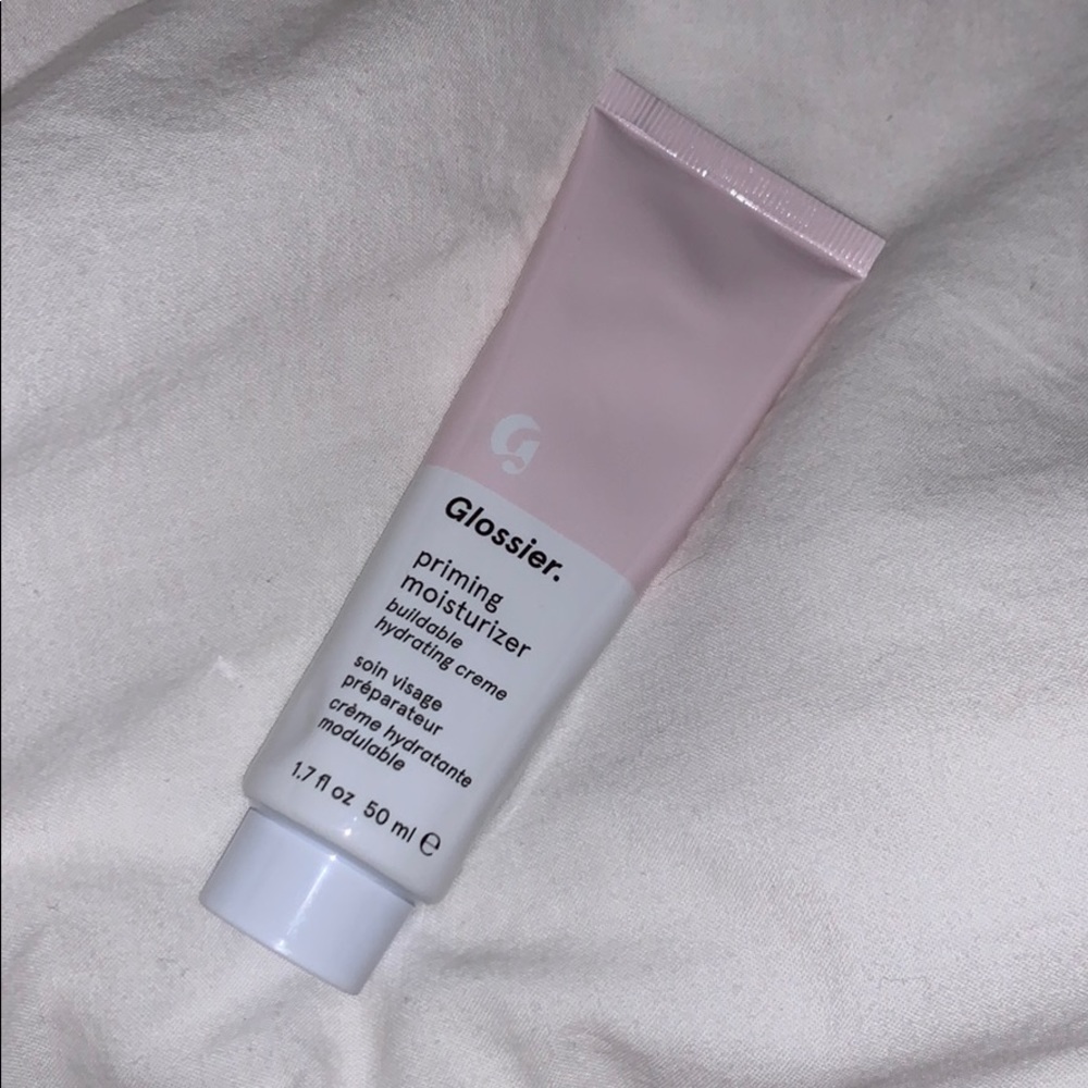 Glossier Priming Moisturizer